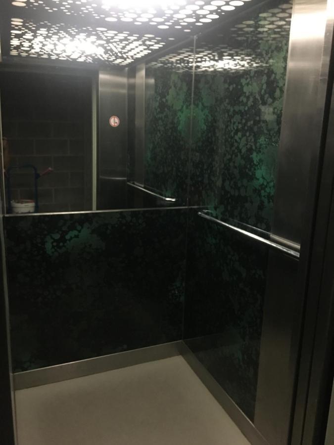 Studio 4 pers met Frontaal Zeezicht&privé zwembad Oostende Buitenkant foto